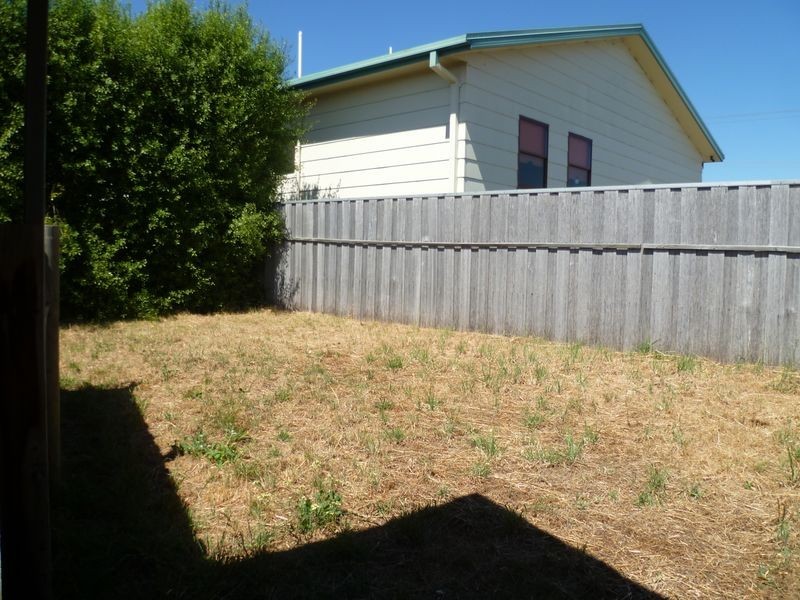 1/24 Wallace Street, Newnham TAS 7248
