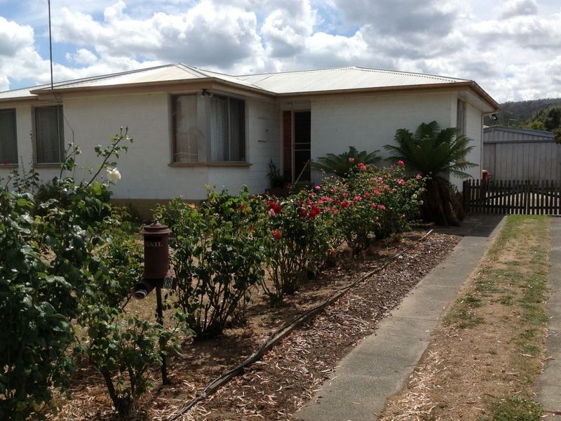 6 Warring Street, Ravenswood TAS 7250