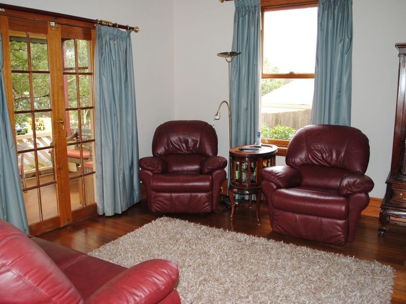 34 Racecourse Crescent, Launceston TAS 7250