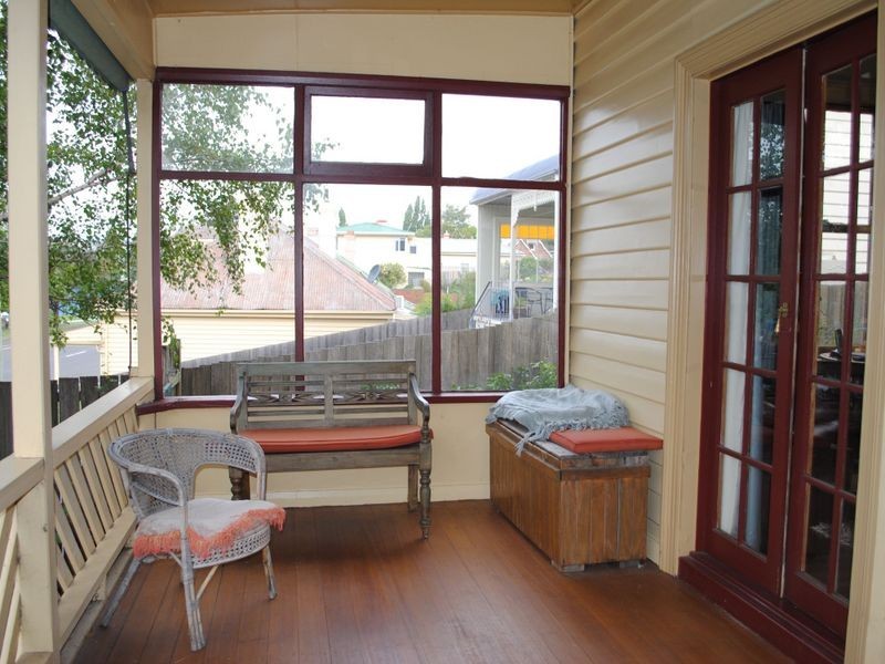 34 Racecourse Crescent, Launceston TAS 7250