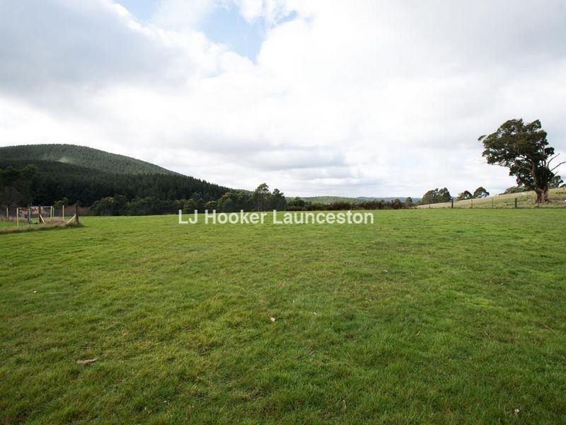 9 Butlers Road, Lebrina TAS 7254