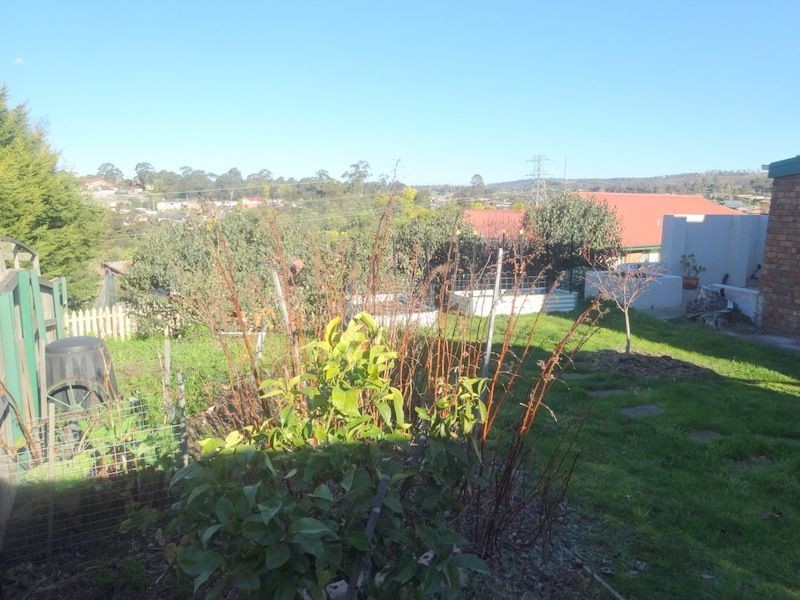 33 Delta Ave, Youngtown TAS 7249