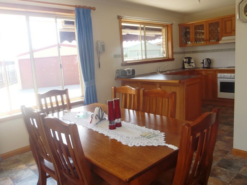 10 Comice Place, Newnham TAS 7248