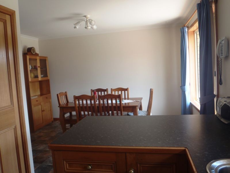 10 Comice Place, Newnham TAS 7248