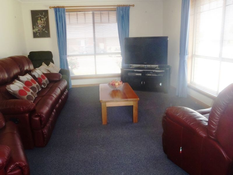 10 Comice Place, Newnham TAS 7248