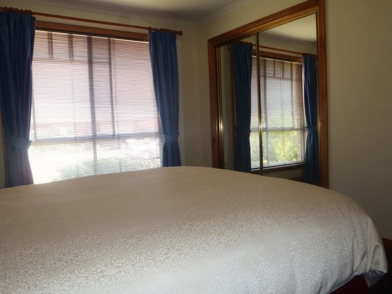 10 Comice Place, Newnham TAS 7248