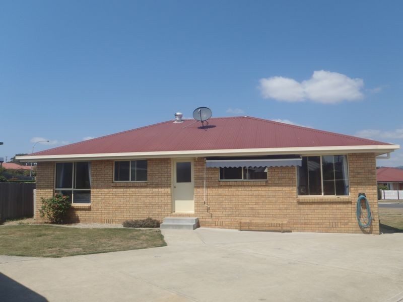 10 Comice Place, Newnham TAS 7248