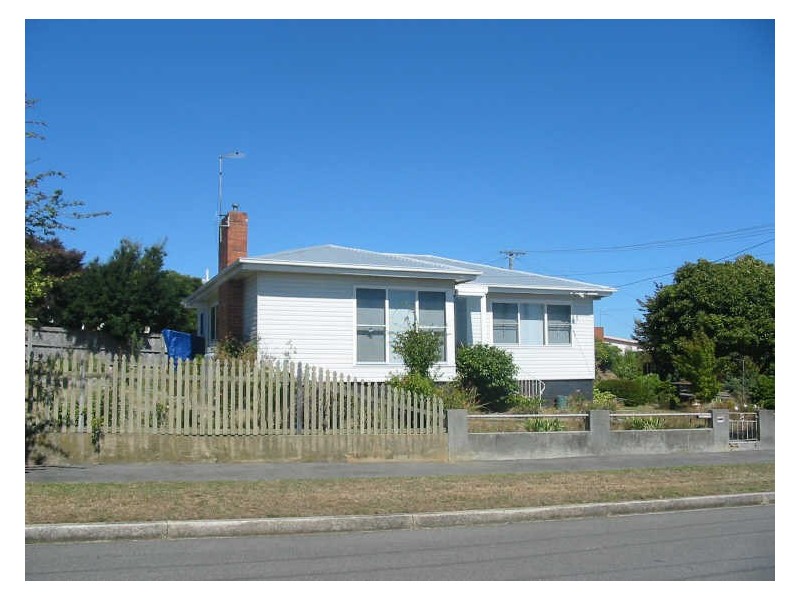 8 Warwick Place, Youngtown TAS 7249
