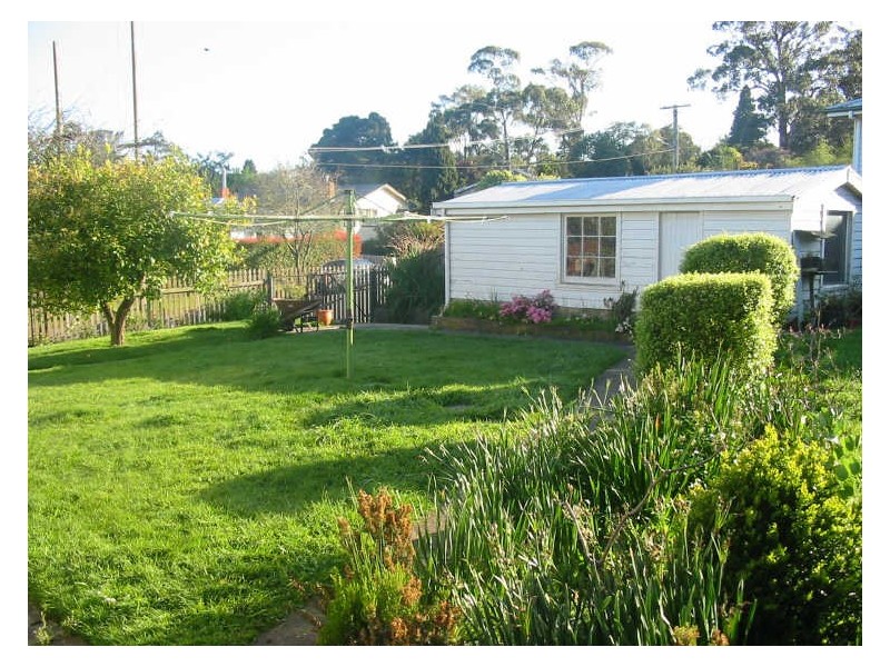 8 Warwick Place, Youngtown TAS 7249