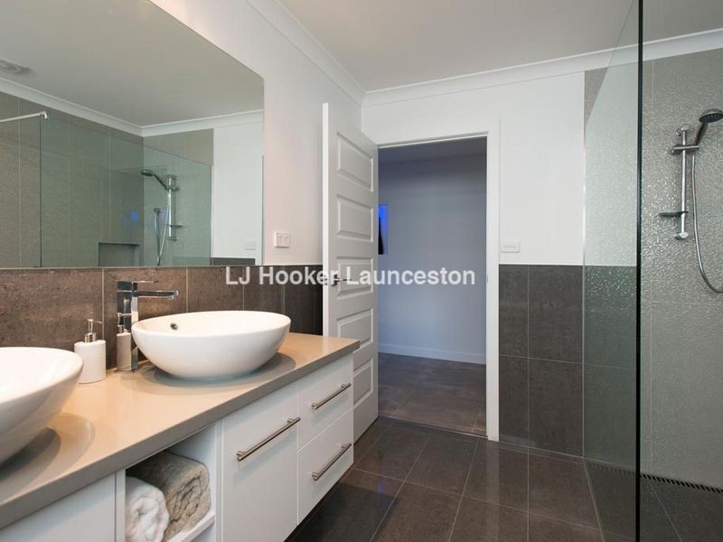 7 Gordon Place, Prospect Vale TAS 7250