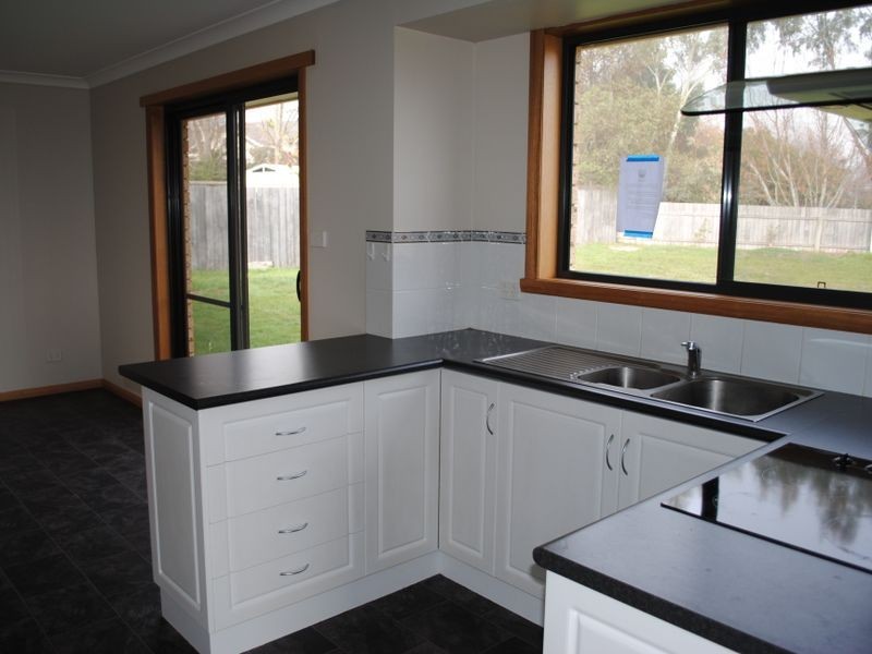 8 High Moor Court, Longford TAS 7301