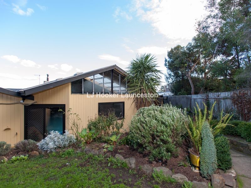 13 Teal Court, Newnham TAS 7248