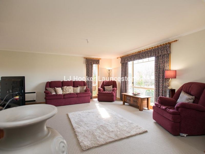 7 Glover Avenue, Blackstone Heights TAS 7250