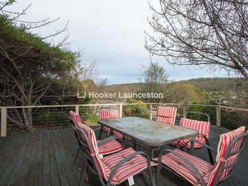 7 Glover Avenue, Blackstone Heights TAS 7250