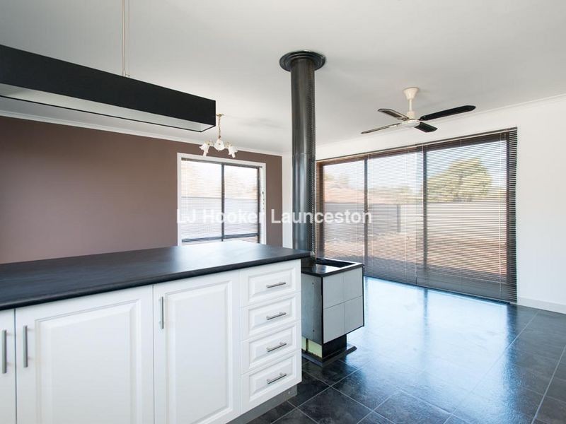 2 Glover Avenue, Blackstone Heights TAS 7250