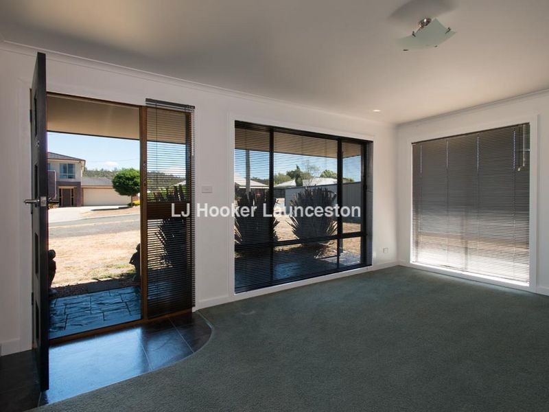 2 Glover Avenue, Blackstone Heights TAS 7250