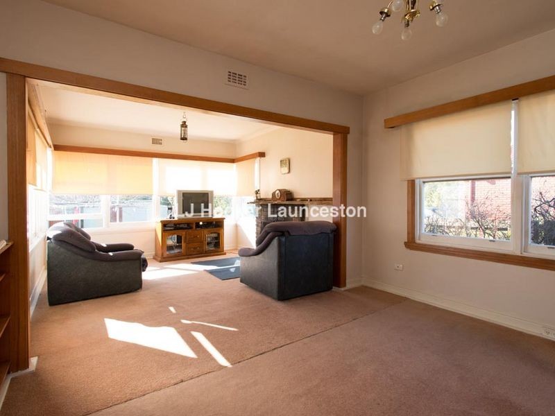 30 Jellico Street, Mowbray TAS 7248