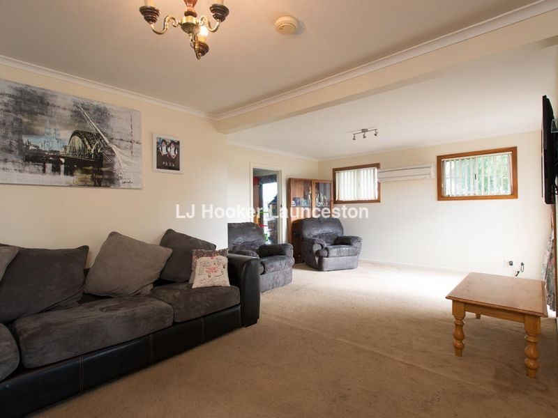 13 Bronzewing Avenue, Newnham TAS 7248