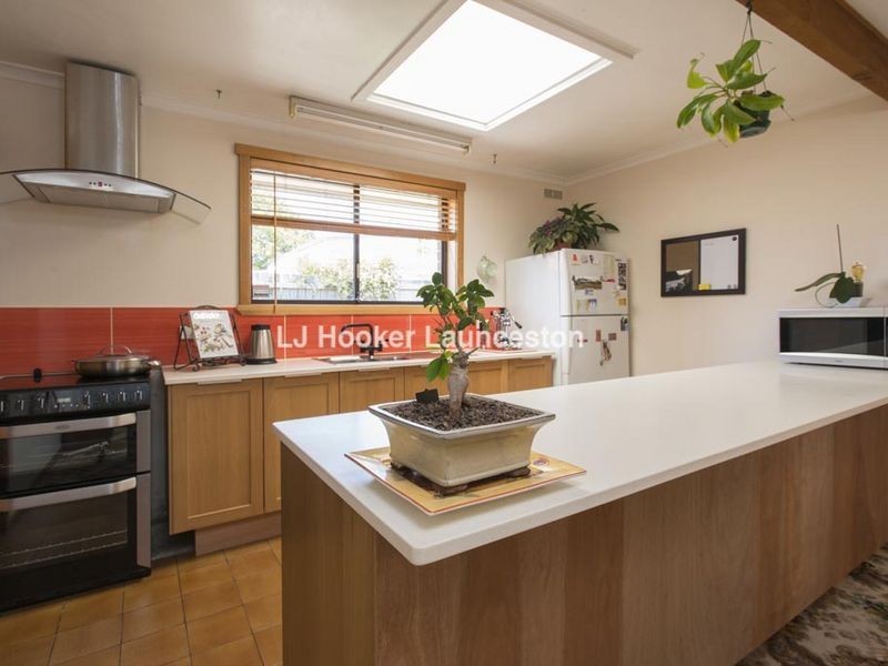 2/123 Viewbank Road, Newnham TAS 7248