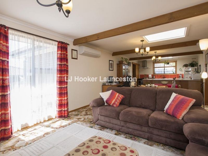 2/123 Viewbank Road, Newnham TAS 7248