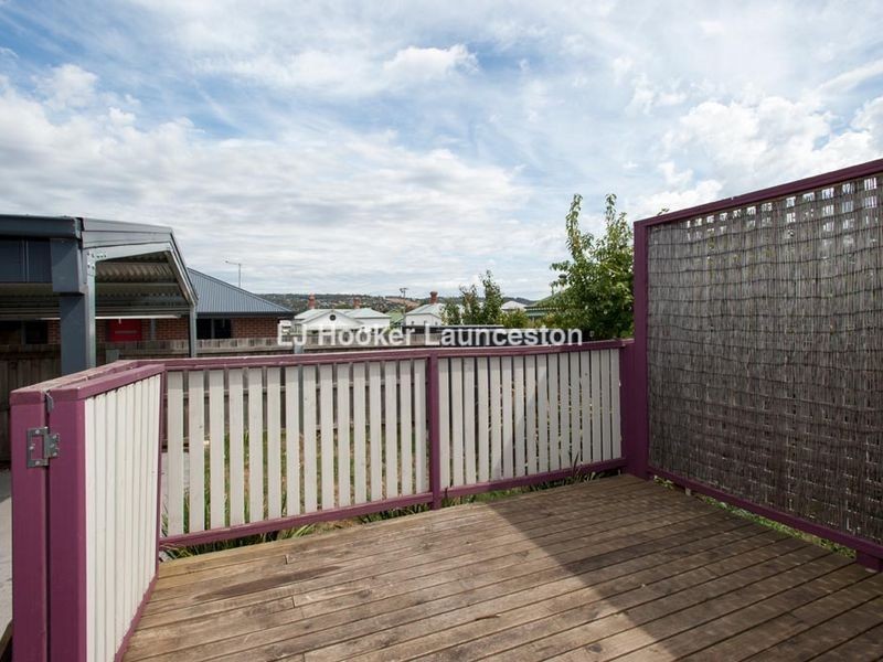 1/11 Albion Street, Invermay TAS 7248
