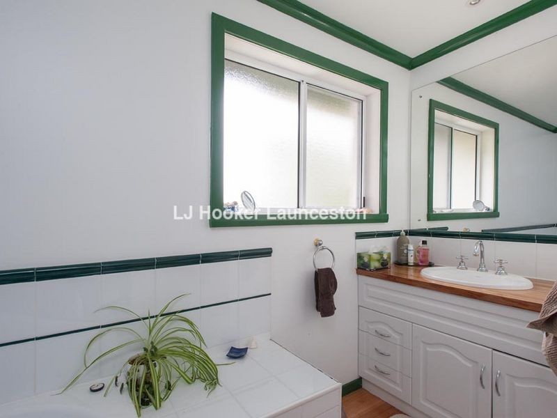 215 Penquite Road, Norwood TAS 7250