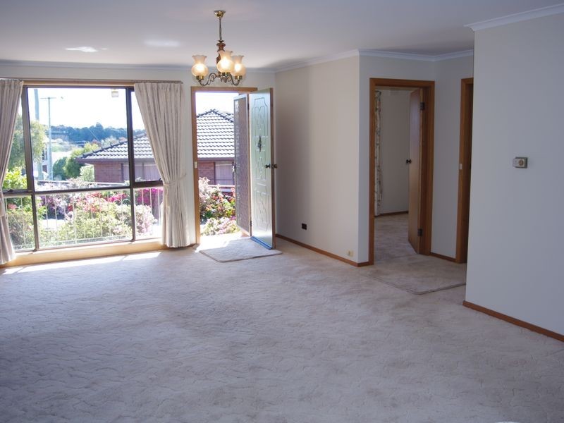 2/27 Hilton Place, Norwood TAS 7250