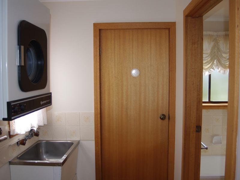 2/27 Hilton Place, Norwood TAS 7250