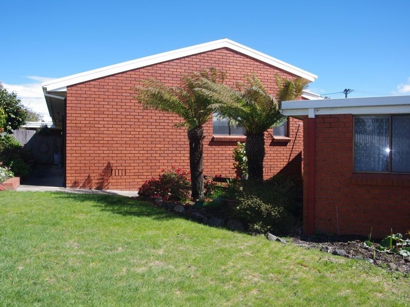 2/27 Hilton Place, Norwood TAS 7250