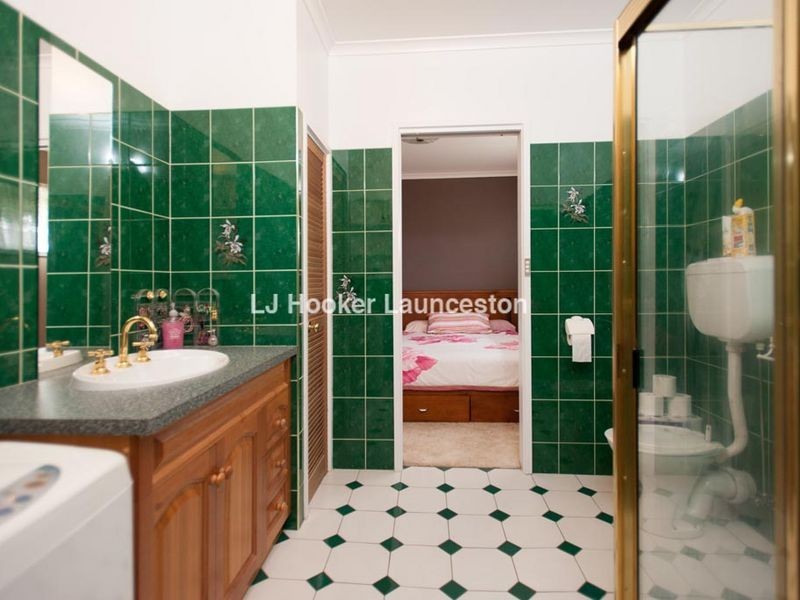 13 Country Club Avenue, Prospect Vale TAS 7250