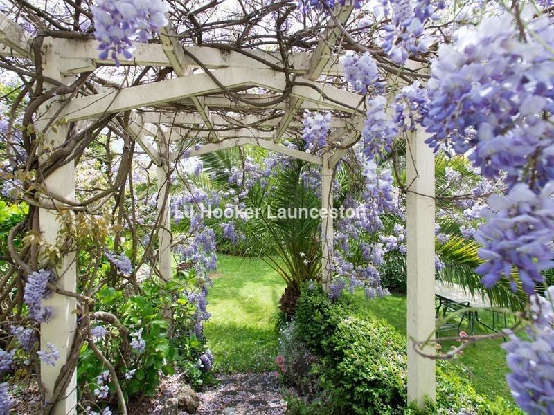 29 Connaught Crescent, West Launceston TAS 7250