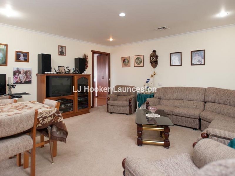 10 Sculthorpe Place, Norwood TAS 7250