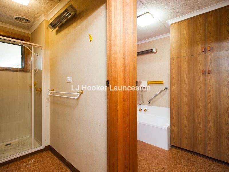 24 Redwood Crescent, Youngtown TAS 7249