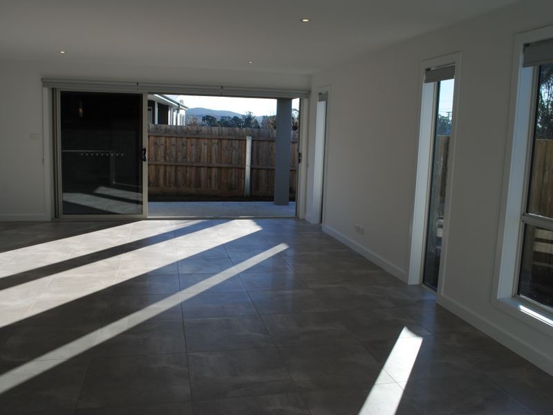 Unit 2/9 Gordon Place, Prospect Vale TAS 7250