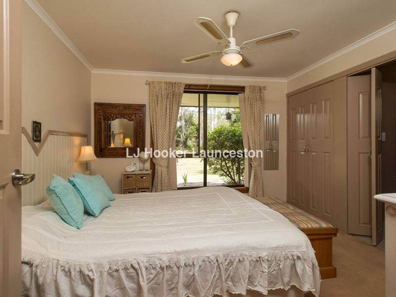 586 Greens Beach Road, York Town TAS 7270