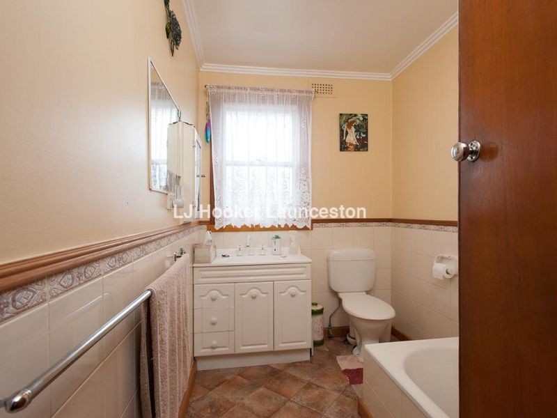 63 Alanvale Road, Newnham TAS 7248
