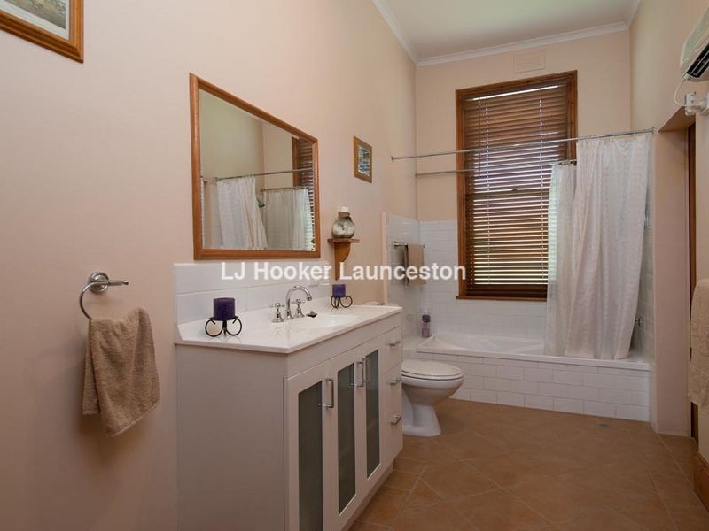 67 Hobart Road, Kings Meadows TAS 7249