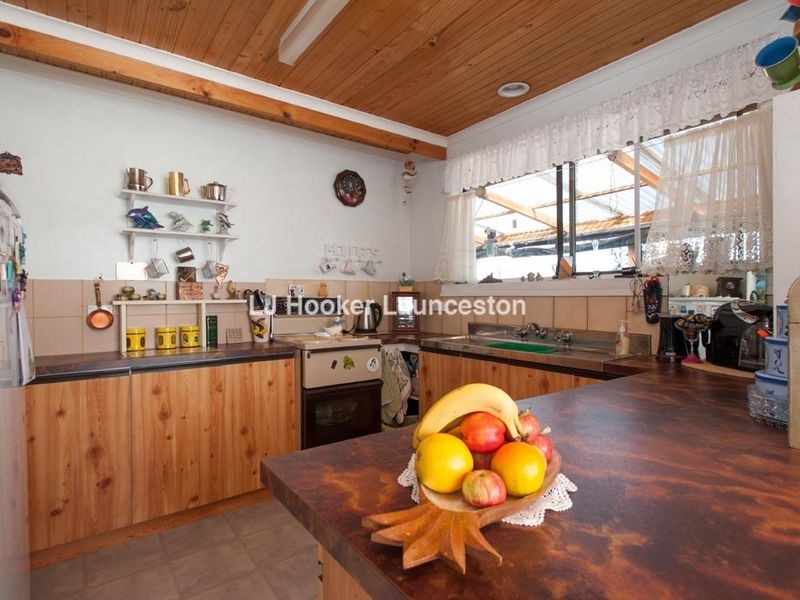 7 West Arm Road, Beauty Point TAS 7270