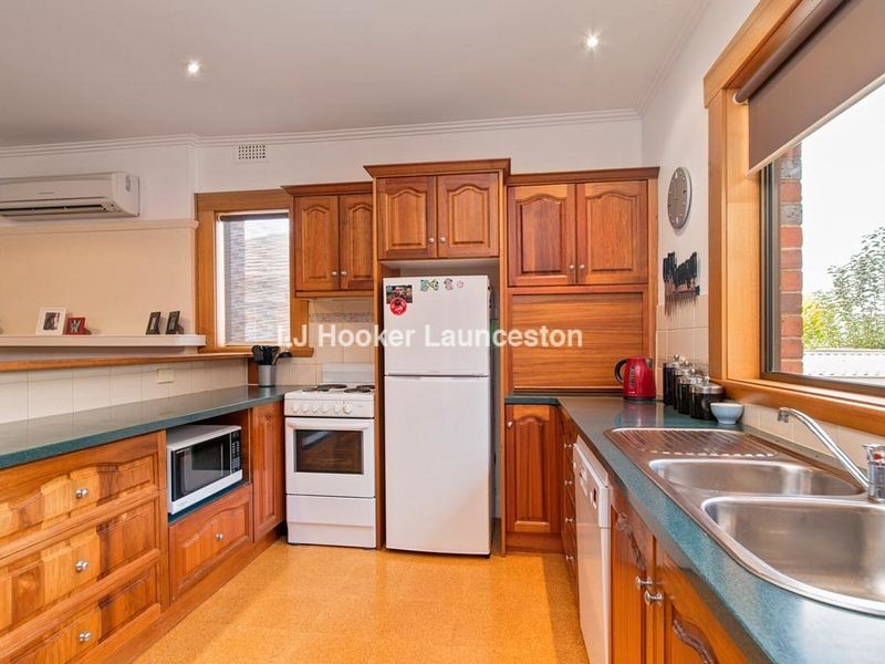 4 Robin Street, Newstead TAS 7250