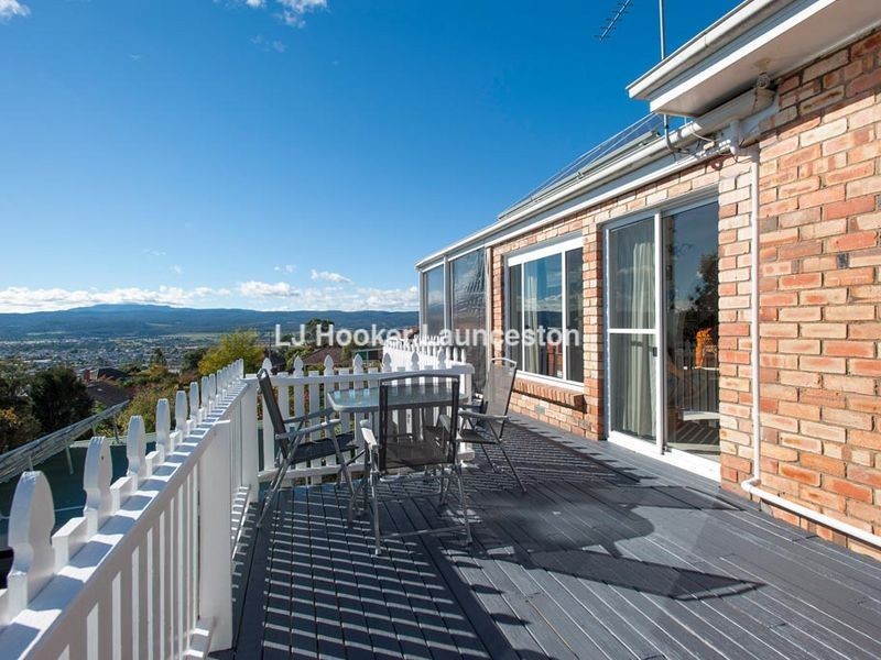 10 Fairthorne Road, Trevallyn TAS 7250