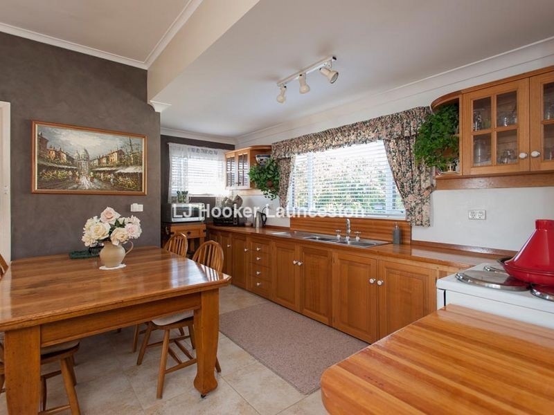 10 Fairthorne Road, Trevallyn TAS 7250