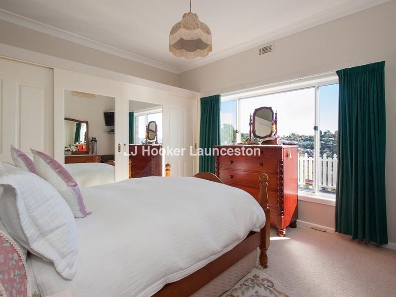 10 Fairthorne Road, Trevallyn TAS 7250