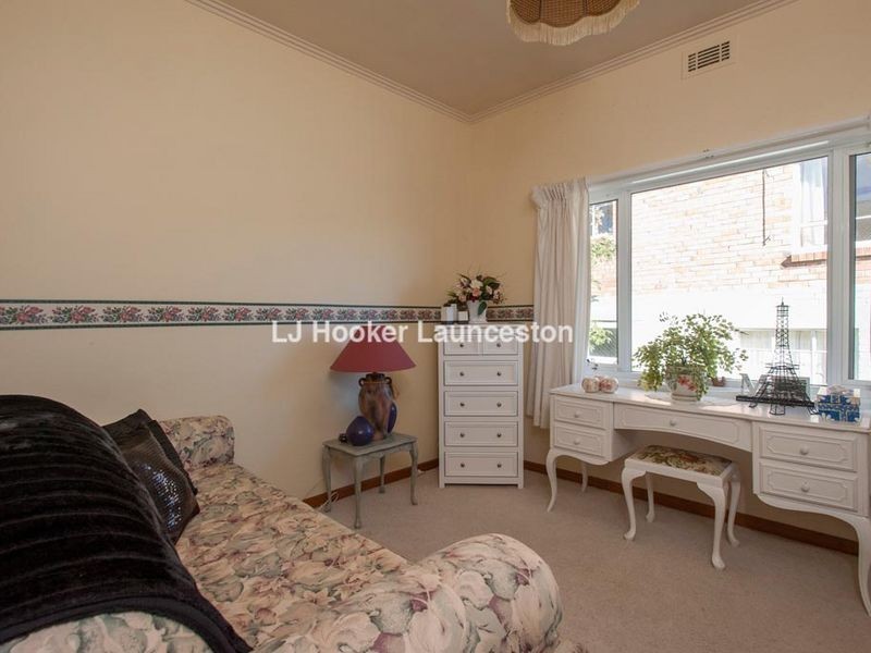 10 Fairthorne Road, Trevallyn TAS 7250