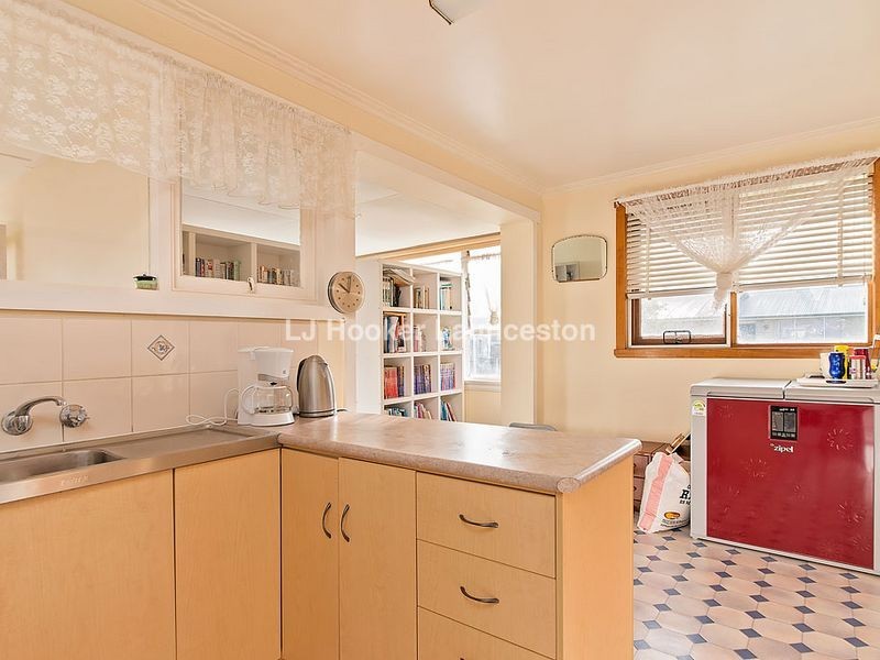 25 Arnold Street, Newnham TAS 7248