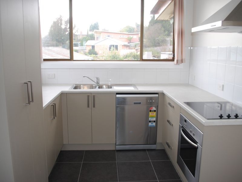 8 Pitt Avenue, Trevallyn TAS 7250