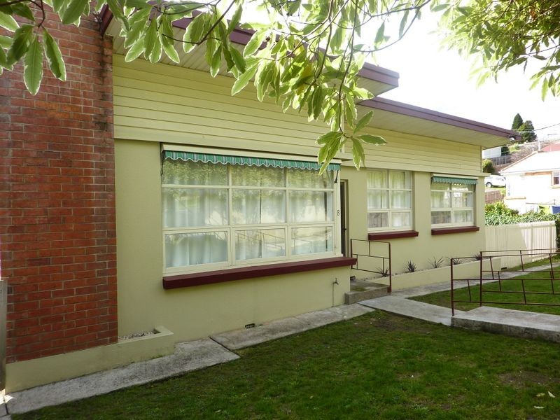 8 Pitt Avenue, Trevallyn TAS 7250