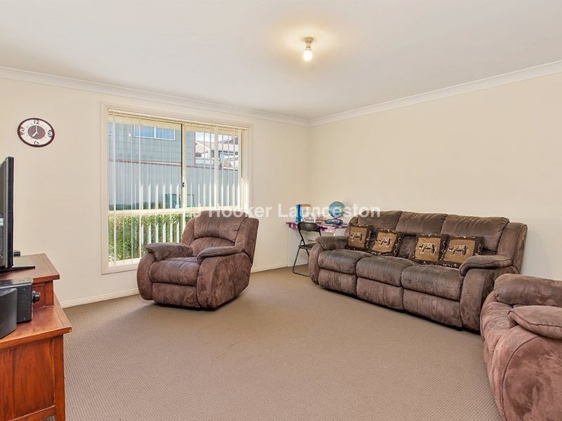 19 Dafnis Drive, Newnham TAS 7248