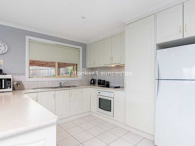 33 Belgrave Parade, Youngtown TAS 7249