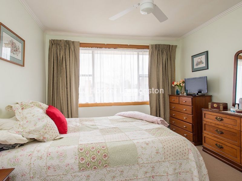 43 Cornwall Crescent, Newnham TAS 7248