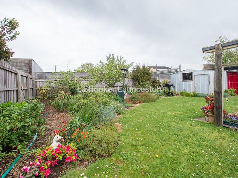 43 Cornwall Crescent, Newnham TAS 7248